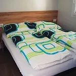 Hébergement de vacances Pelso Camping *