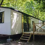 佩尔所营地度假屋 Alsóörs