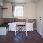 佩尔所营地度假屋