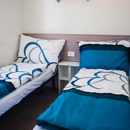 Hébergement de vacances Pelso Camping *