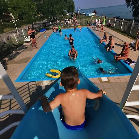Pelso Camping Hébergement de vacances